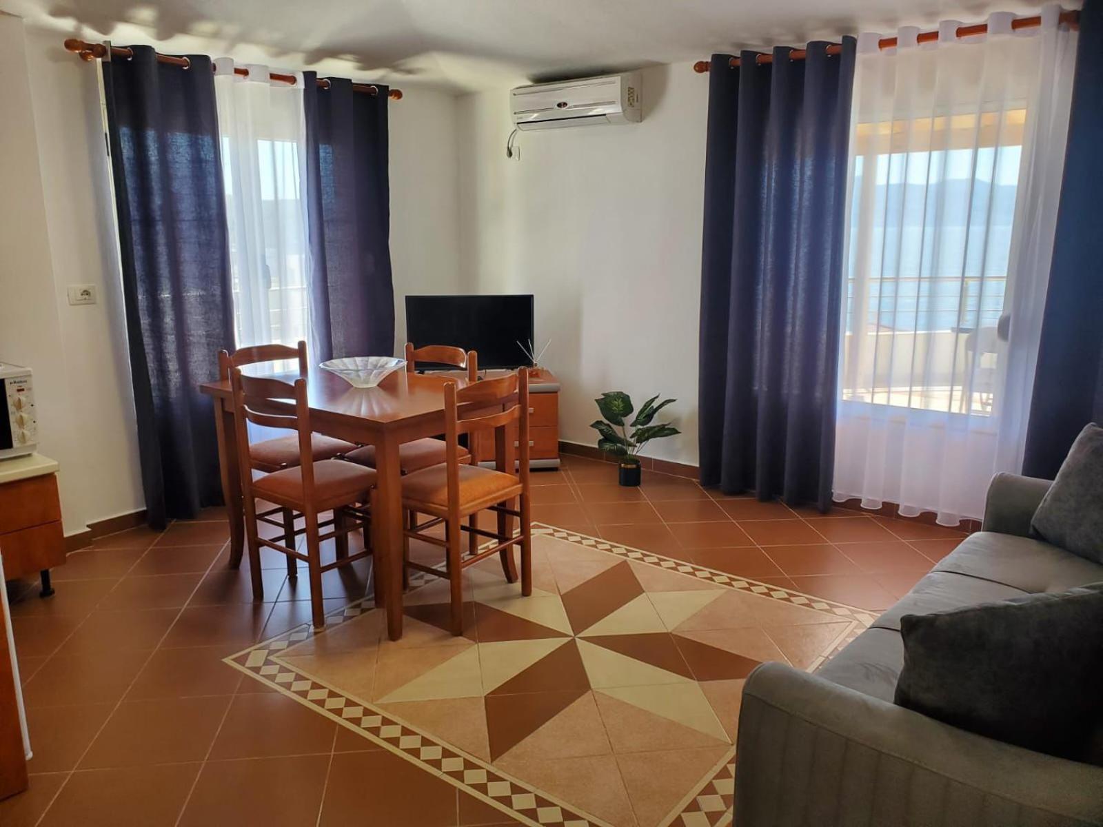 Summer Gate Apartment Sarandë Exterior foto