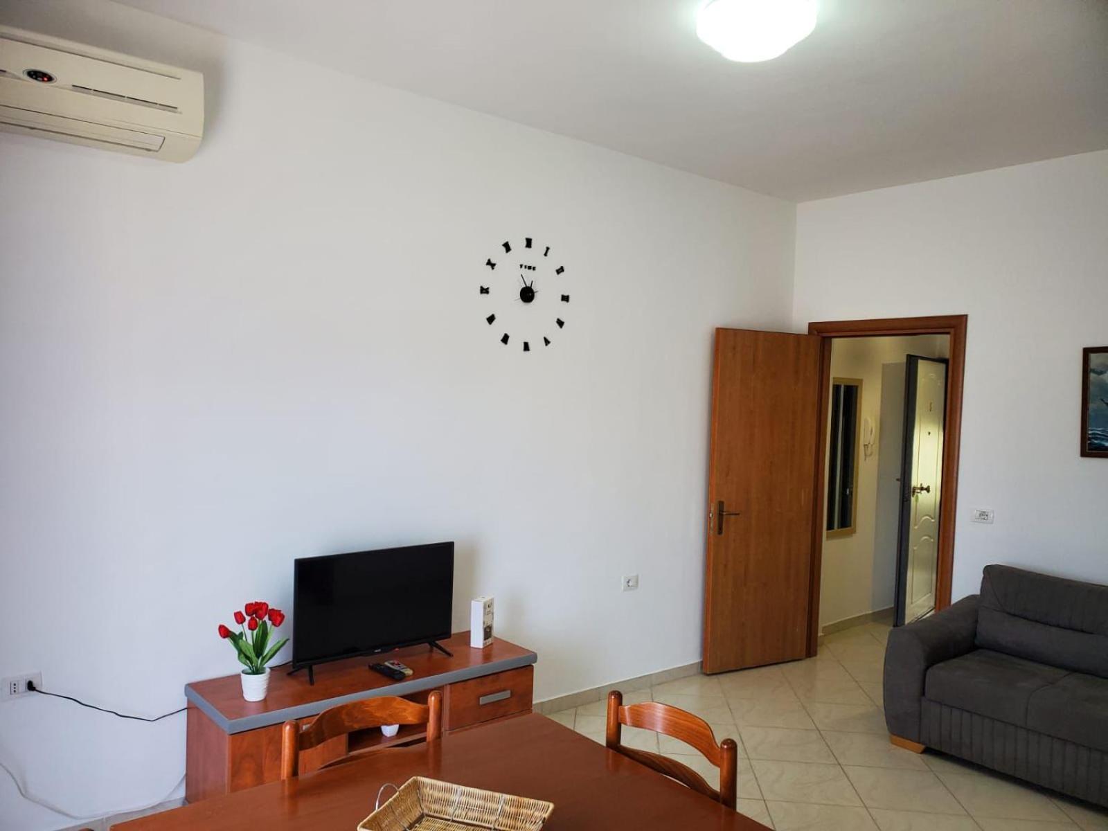Summer Gate Apartment Sarandë Exterior foto