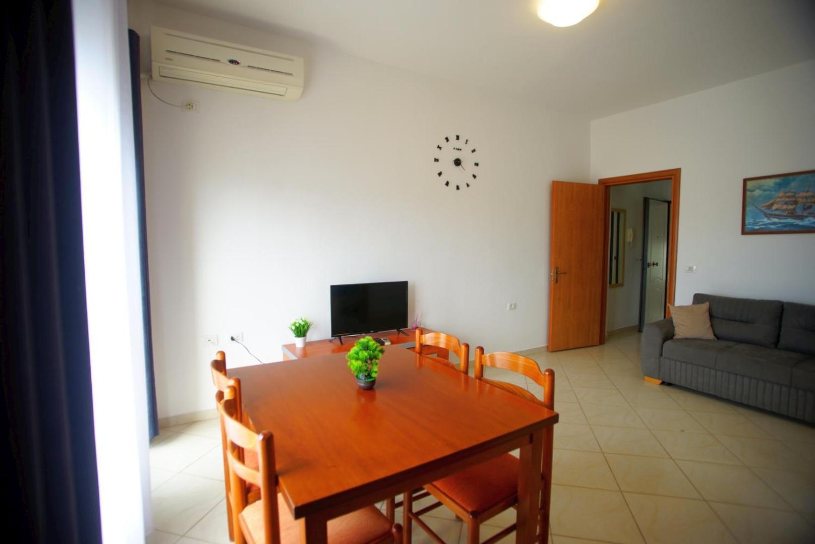 Summer Gate Apartment Sarandë Exterior foto